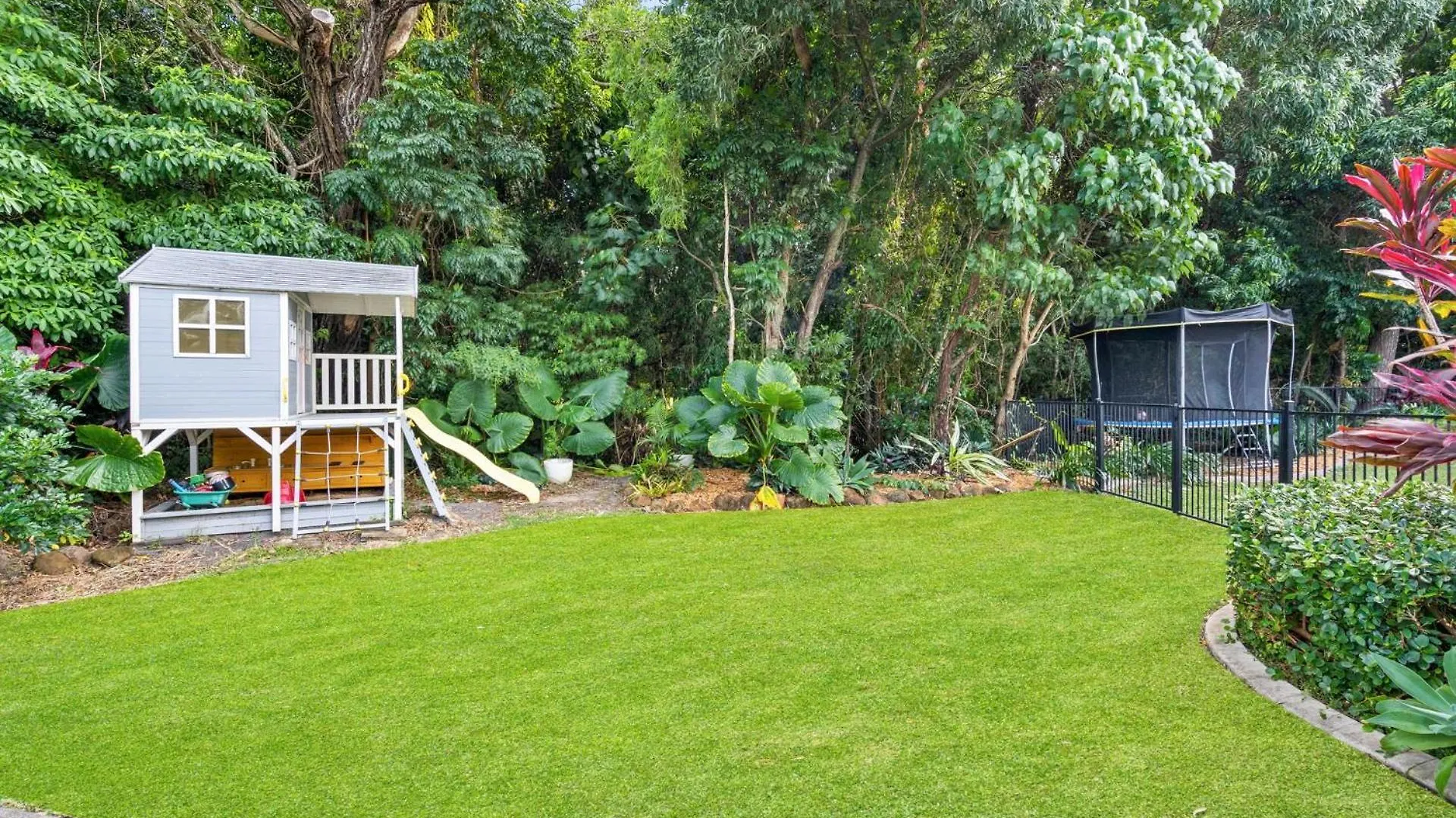 Belle Escapes Villabliss Palm Cove 0*,